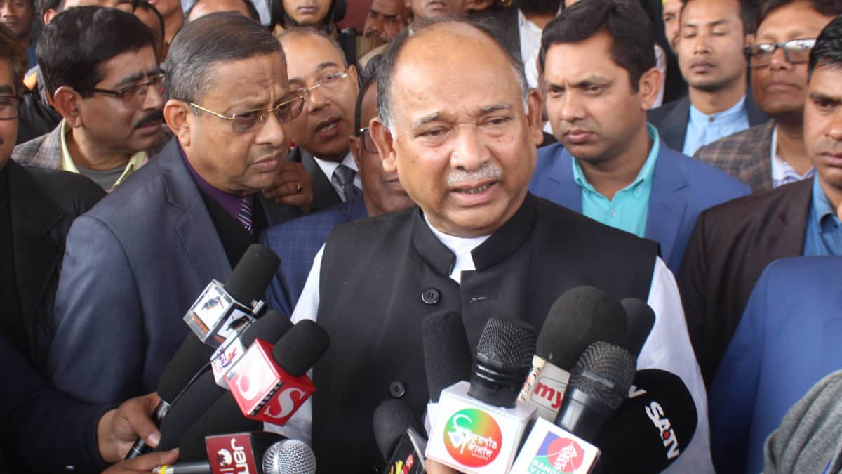 টিটিই শফিকুলকে বরখাস্তের আদেশ প্রত্যাহার: রেলমন্ত্রী
