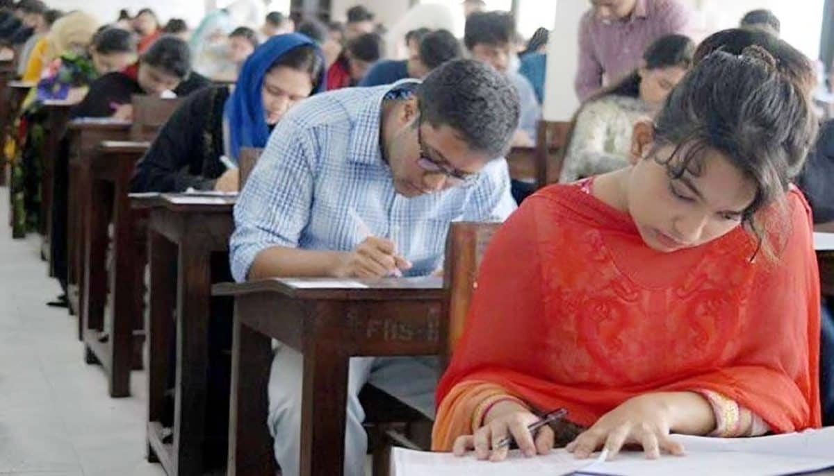 দেড় লাখ টাকা চুক্তিতে প্রাইমারি শিক্ষক নিয়োগ পরীক্ষার প্রশ্ন ফাঁস