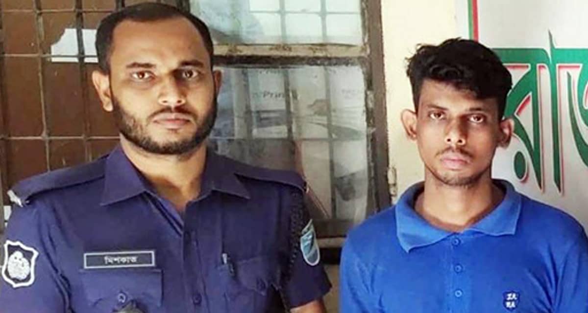 কলেজছাত্রীর খোলামেলা ভিডিও