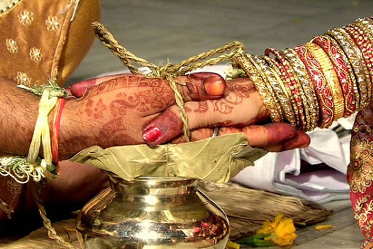 বউয়ের সাথে প্রেমিকের বিয়ে