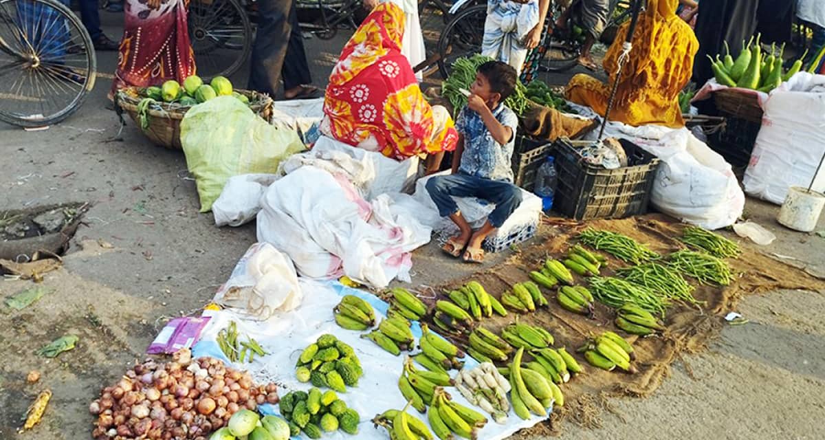 ১০ টাকায়