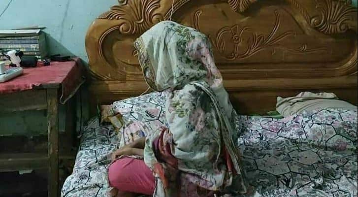 তৃতীয়বারের মতো প্রেমিকের বাড়িতে প্রেমিকার অনশন