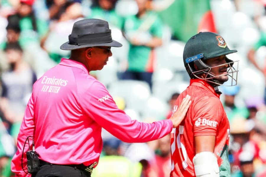 সাকিব-বিতর্কে জড়ানো সেই আম্পায়ারকে বিশ্বকাপে আর রাখল না আইসিসি
