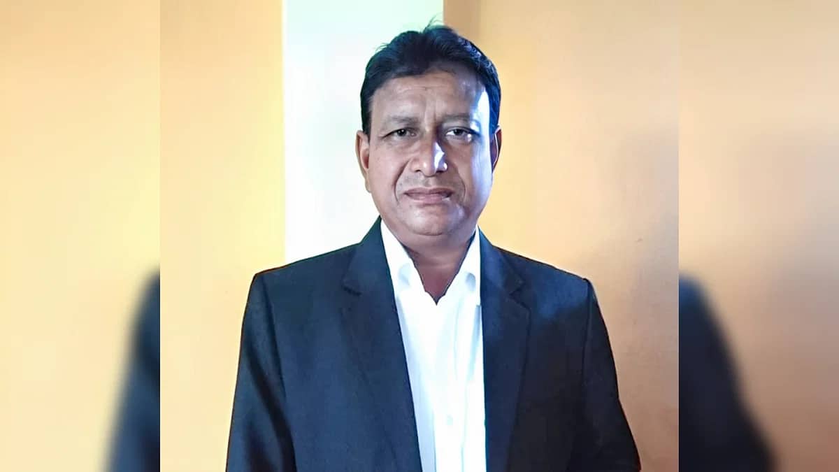 ৫২ বছর বয়সে এসএসসি পাস করলেন মহসিন, সাফল্যে স্ত্রী সন্তানদের খুশি