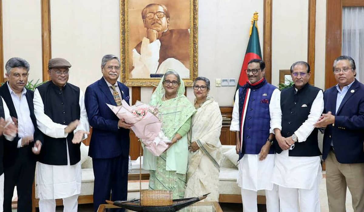 প্রধানমন্ত্রীর সঙ্গে আওয়ামী লীগ মনোনীত রাষ্ট্রপতি পদপ্রার্থীর সাক্ষাৎ