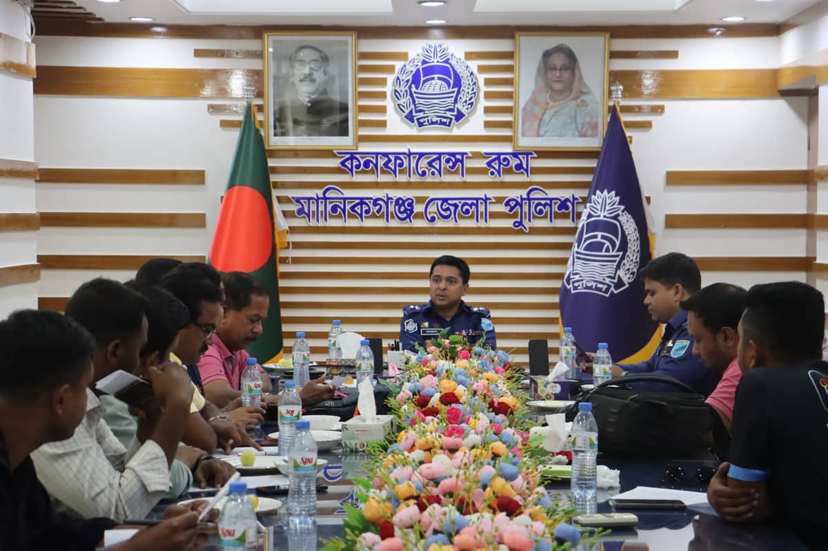 পুলিশের তৎপরতায় পাচার হওয়া থেকে রক্ষা পেল দুই শিক্ষার্থী