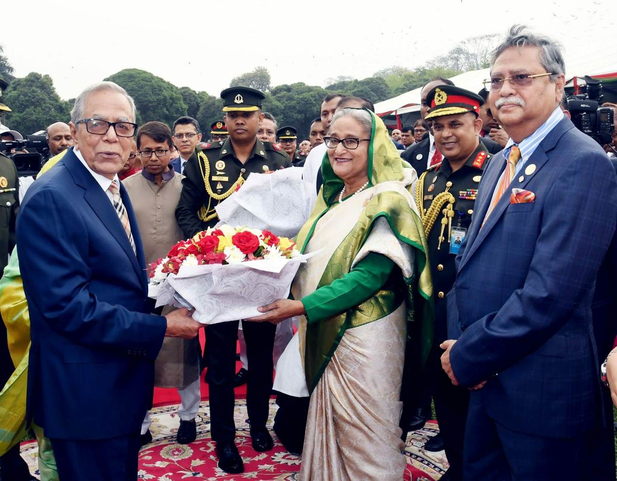 স্বাধীনতা দিবসে রাষ্ট্রপতির সংবর্ধনায় প্রধানমন্ত্রীর যোগদান