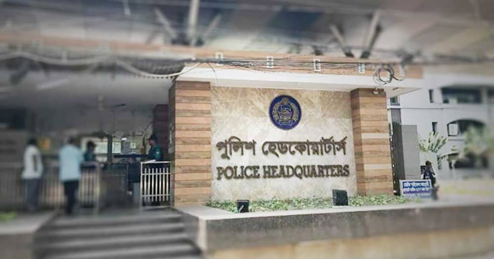 বঙ্গবাজারের আগুন পুলিশ হেডকোয়ার্টার্সে, পুড়ল চারতলা ব্যারাক ভবন