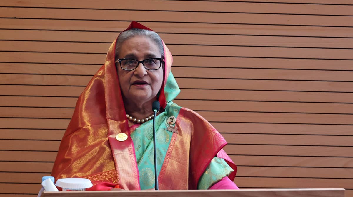 বঙ্গবন্ধু টানেল উদ্বোধন করতে চট্টগ্রামে পৌঁছেছেন প্রধানমন্ত্রী