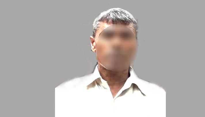 ৬০ বছরের বৃদ্ধের সঙ্গে প্রেমে জড়িয়ে ফেঁসেছেন তরুণী, থানায় অভিযোগ
