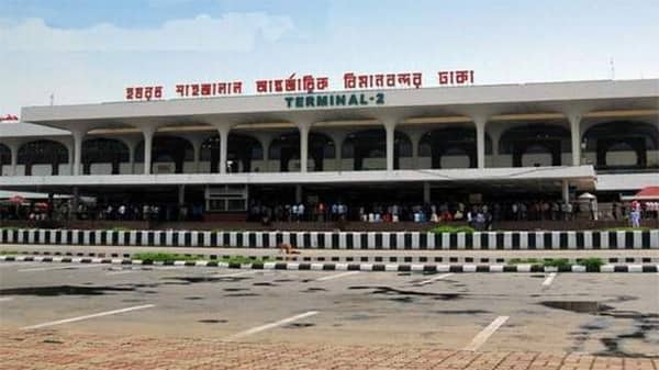 বিনা খরচে মালয়েশিয়া, ২০ জনকে নিয়ে ঢাকা ছাড়ল প্রথম ফ্লাইট