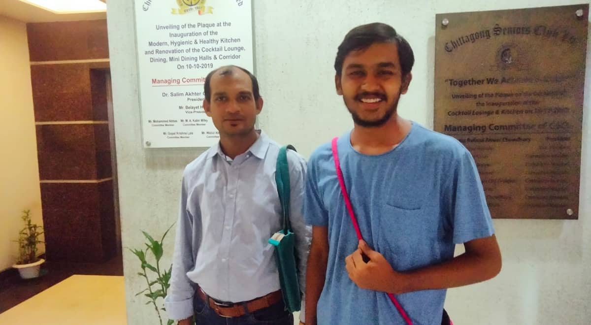 ১৬ হাজার কি.মি. হেঁটে ভারতের তরুণ রোহন আগারওয়াল এখন চট্টগ্রামে