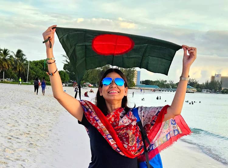 ১৬৭ দেশ ভ্রমণের রেকর্ড গড়লেন লক্ষ্মীপুরের মেয়ে নাজমুন নাহার