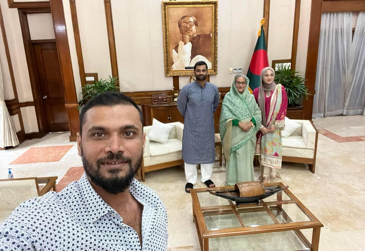 সব নাটকীয়তা শেষে তামিমকে যেভাবে প্রধানমন্ত্রী পর্যন্ত নিয়ে গেলেন মাশরাফী