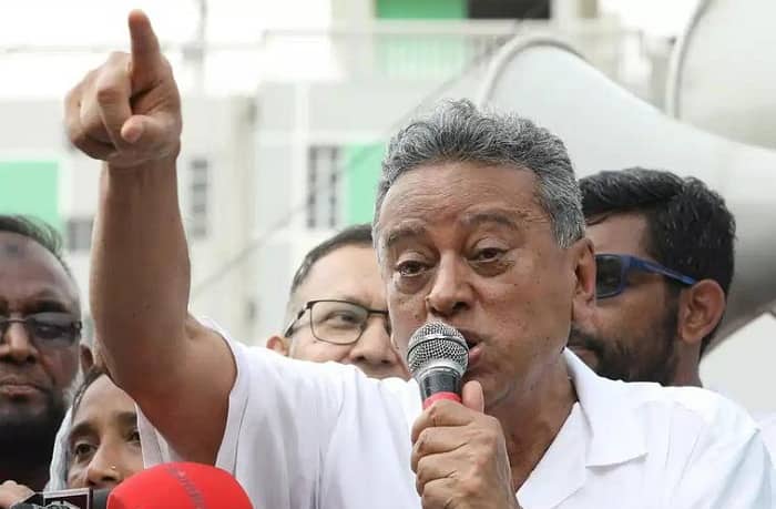 ঘোষণা দিলেই কি নির্বাচন হবে : আমীর খসরু
