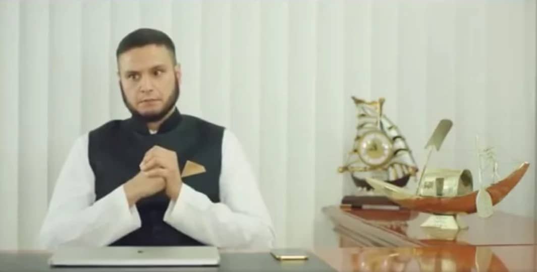 চতুর্থ বিয়ে করার ঘোষণা দিলেন আদম তমিজী হক