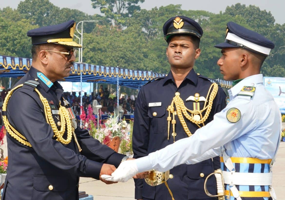 বিমান বাহিনী একাডেমিতে রাষ্ট্রপতি কুচকাওয়াজ ২০২৩ অনুষ্ঠিত