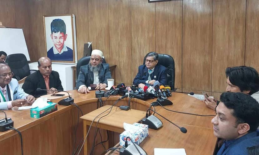 তথ্যবিভ্রাট করে কাউকে ছোট করবেন না : গণপূর্তমন্ত্রী