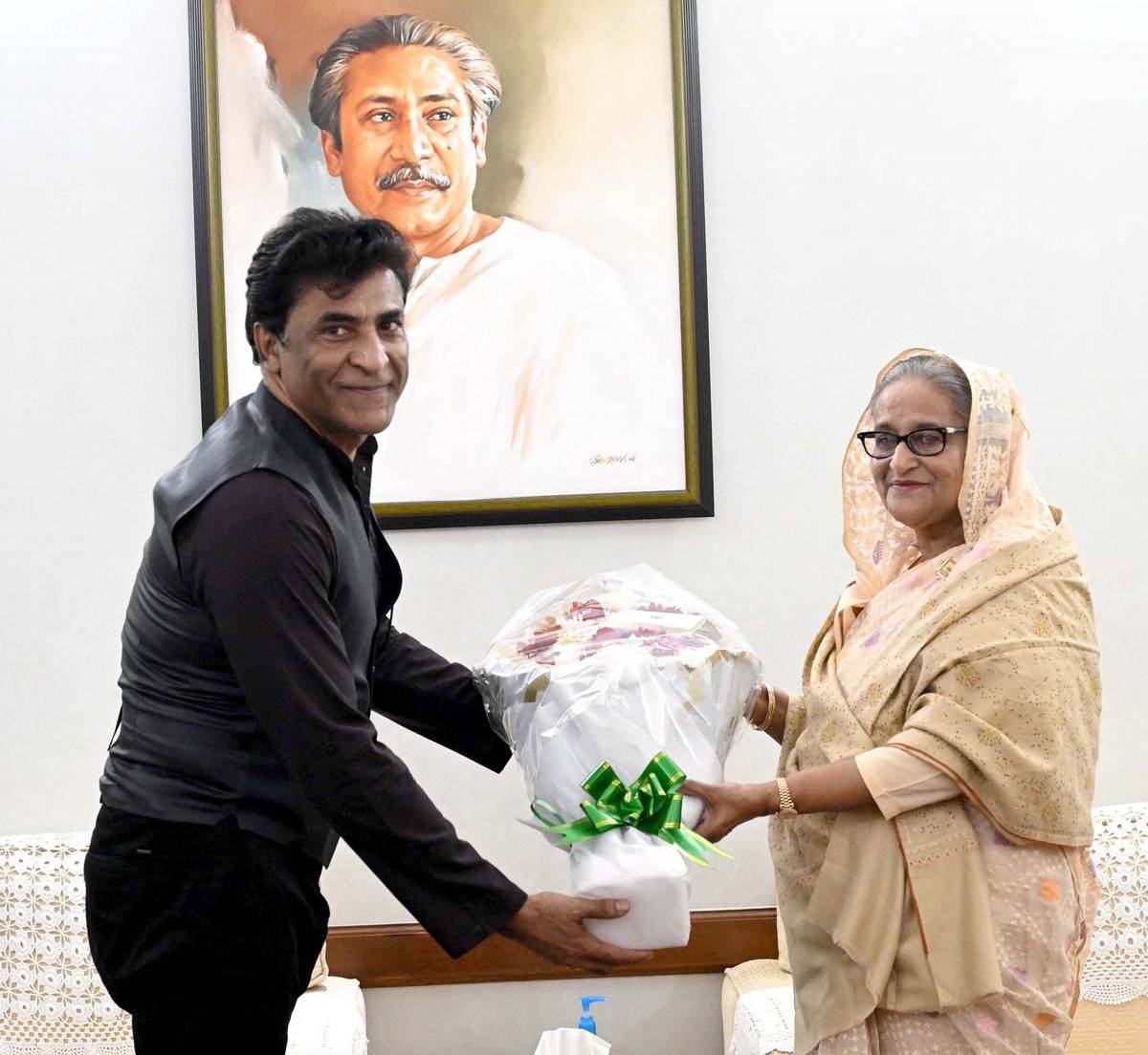 অভিনন্দন জানালেন পাকিস্তানসহ আরও ৮ দেশের রাষ্ট্রদূত