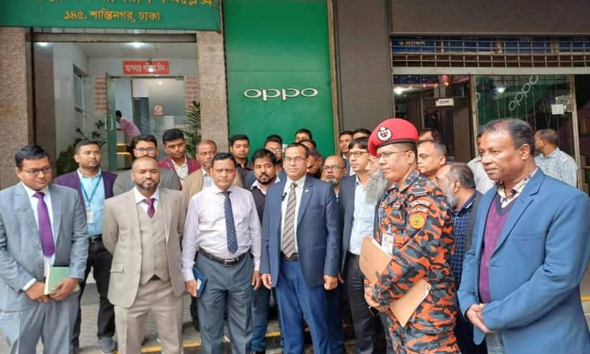 অগ্নি দুর্ঘটনা রোধে রাজউকের ভবন পরিদর্শন