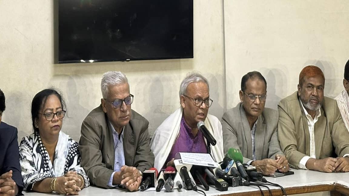 জনগণকে শাস্তি দিতে গ্যাসের দাম বাড়িয়েছে সরকার : রিজভী