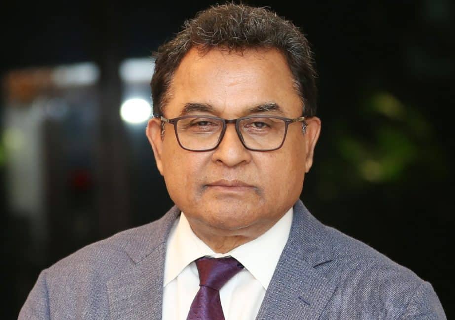 মন্ত্রীসভা থেকে বাদ পড়লেন অর্থমন্ত্রী মোস্তফা কামাল
