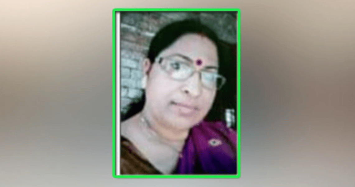 থাকেন ভারতে, খুলনার স্কুল থেকে বেতন-ভাতা তুলেন লিপিকা রাণী ভদ্র