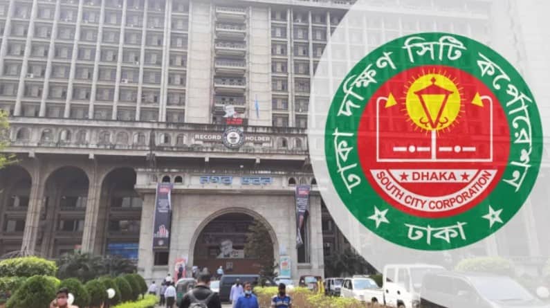 মেয়র তাপসের সামনে পুরুষ কাউন্সিলরকে জুতাপেটা করলেন নারী কাউন্সিলর
