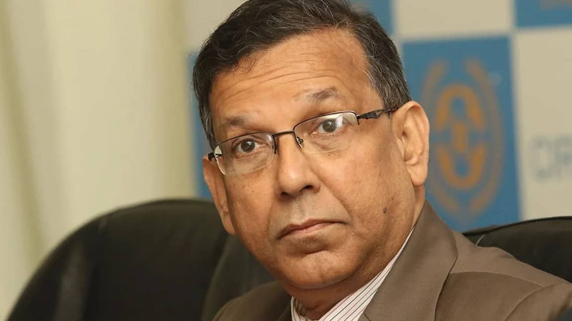 হাসপাতাল থেকে বাসায় ফিরলেন আইনমন্ত্রী