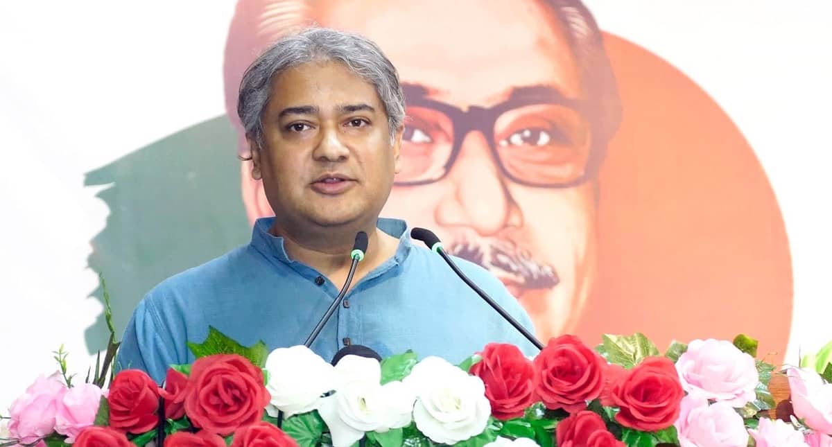 গণমাধ্যমকে দেশ ও জনগণের স্বার্থের পক্ষে দাঁড়াতে হবে : তথ্য প্রতিমন্ত্রী