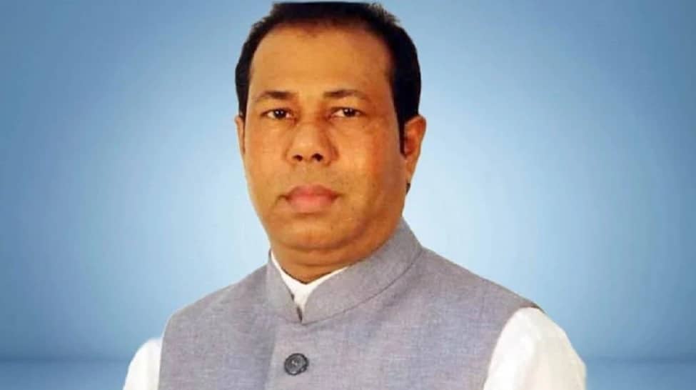 দেশ ছেড়ে যেখানে আশ্রয় নিলেন সেই শত কোটিপতি পিয়ন জাহাঙ্গীর