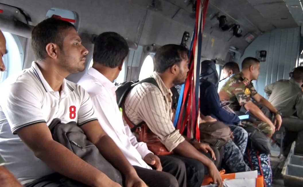 বন্যাকবলিত ফেনীতে বিমান বাহিনীর সাহসী উদ্ধার অভিযান