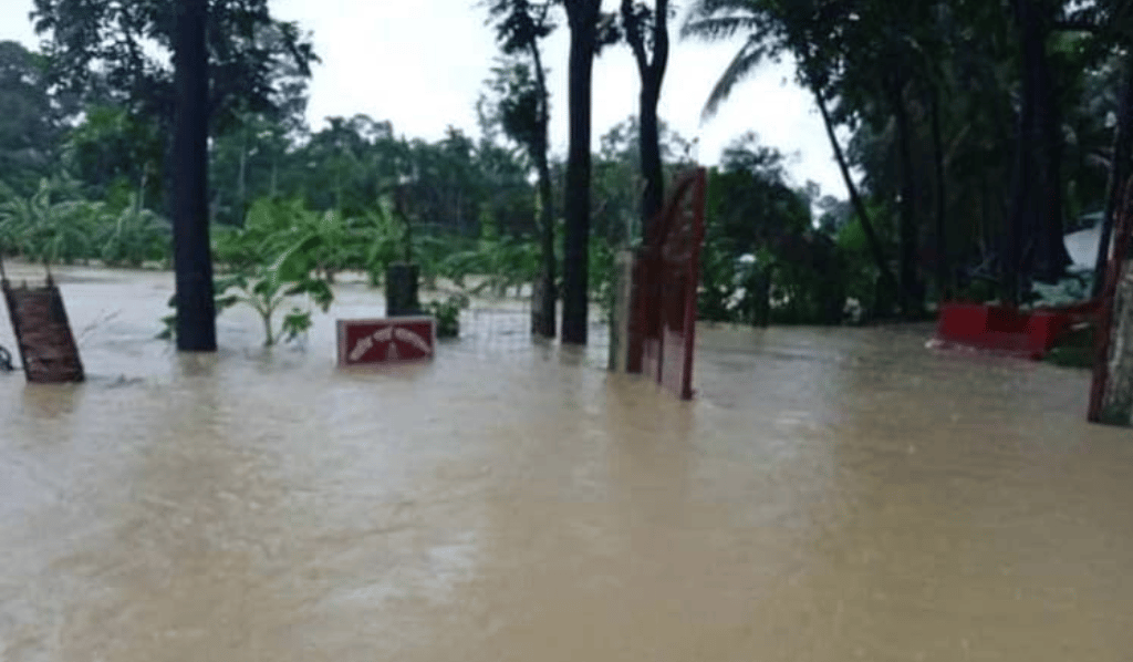 টানা বৃষ্টিতে বান্দরবানের নিম্নাঞ্চল প্লাবিত, বিপর্যস্ত জনজীবন