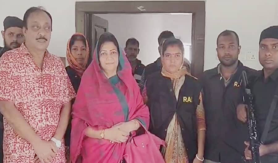 স্বামী লাবুর ‘সোনার খনি’ হেনরী, স্কুল শিক্ষক থেকে এমপি হয়ে দেখান চমক