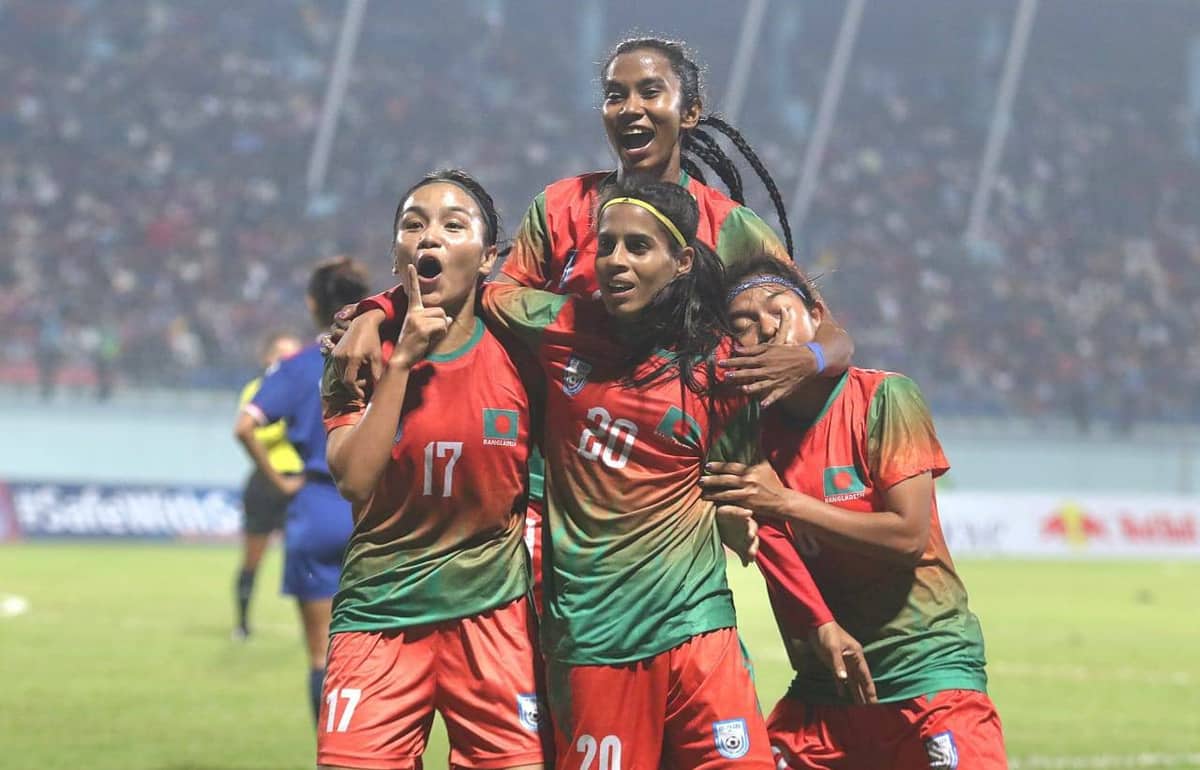 চ্যাম্পিয়ন হওয়ায় এবারও ছাদখোলা বাসে সংবর্ধনা পাবেন সাবিনারা