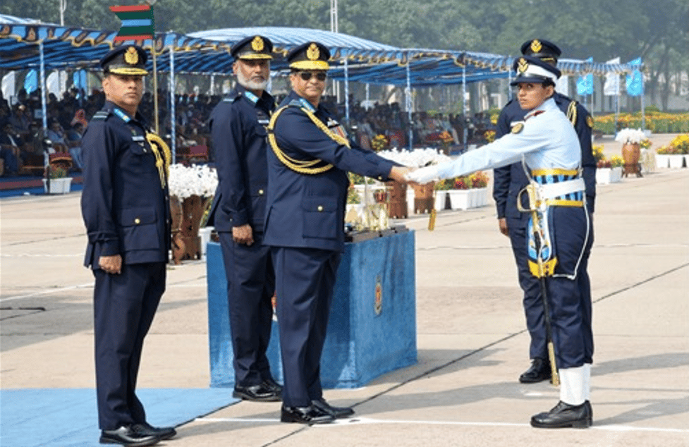 বিমান বাহিনী একাডেমিতে শীতকালীন রাষ্ট্রপতি কুচকাওয়াজ অনুষ্ঠিত