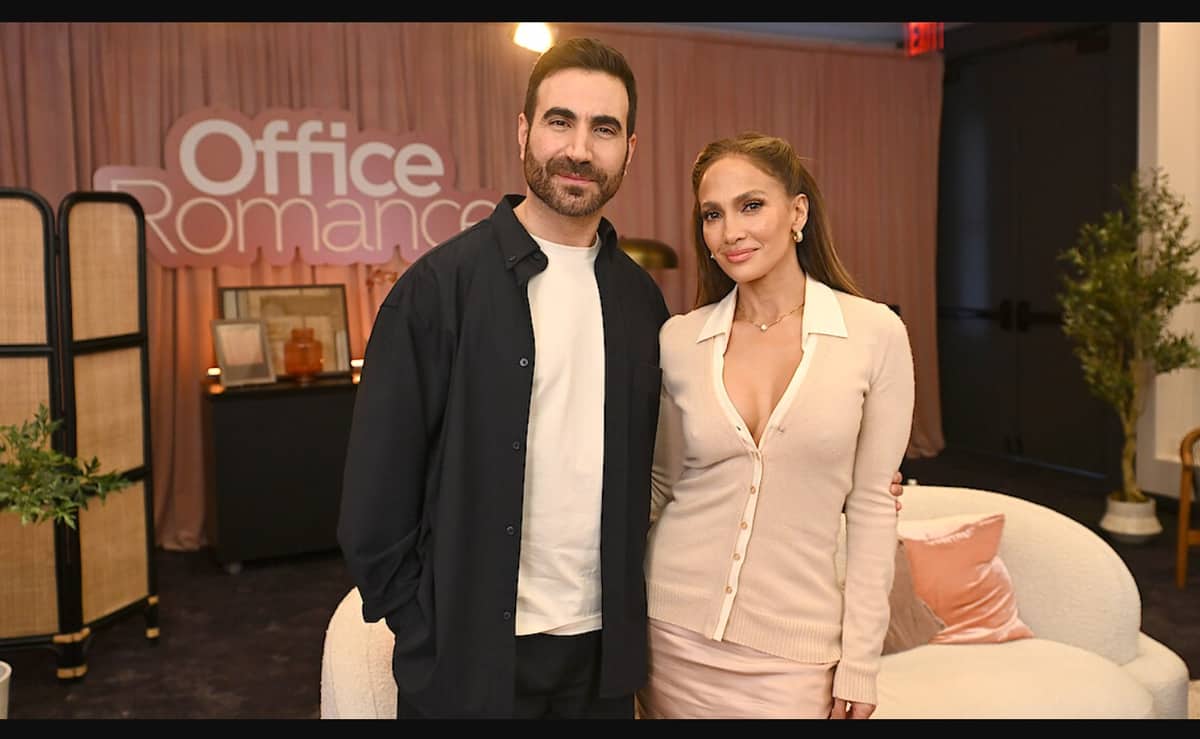 Jennifer Lopez Tops Netflix Charts With Office Romance