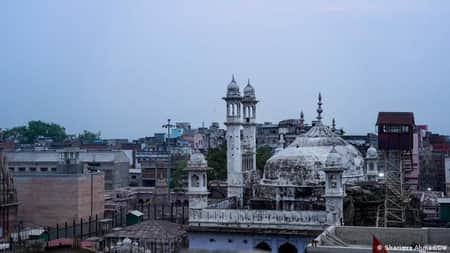 বাবরির পর ভারতে আর মসজিদ হারাতে চাই না: ওয়েইসি