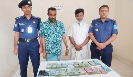 চুরি যাওয়া ১০ লাখ টাকা ফিরে পেলেন অবসরপ্রাপ্ত শিক্ষক