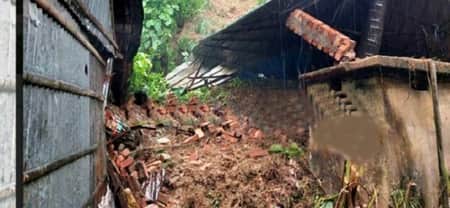 চট্টগ্রামে ফের পাহাড় ধস, নিহত ৪
