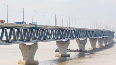 বাংলাদেশের প্রথম দোতলা সেতু ‘পদ্মা সেতু’
