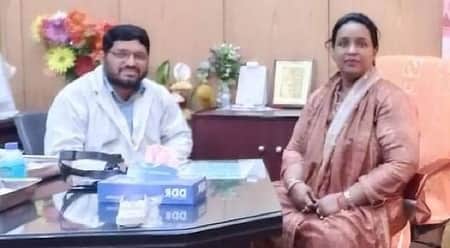 পাঁচ টাকায় চিকিৎসা নিলেন আইভী