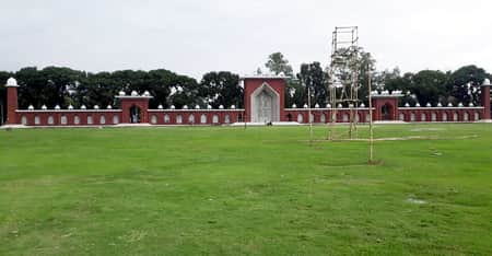 বৃহত্তম ঈদ জামাতের জন্য প্রস্তুত গোর-এ-শহীদ বড় ময়দান