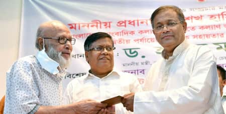 গণমাধ্যমের স্বাধীনতার সাথে প্রয়োজন দায়িত্বশীলতা: তথ্যমন্ত্রী