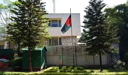 বাংলাদেশের পতাকা বিকৃতির ধৃষ্টতা পাকিস্তান হাইকমিশনের! ঢাকায় অবস্থিত পাকিস্তান হাইকমিশন