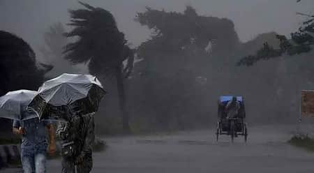 ৬০ কি.মি. বেগে ঝড়ের পূর্বাভাস