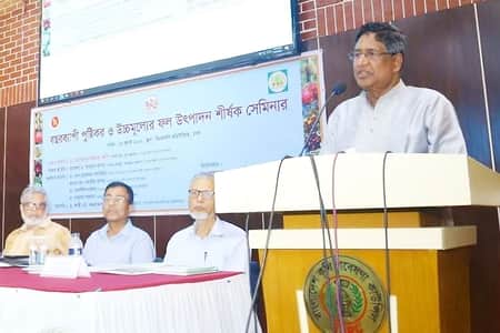জনগণ ভোট না দিলে ক্ষমতা ছেড়ে চলে যাব: কৃষিমন্ত্রী কৃষিমন্ত্রী ড. মো. আব্দুর রাজ্জাক