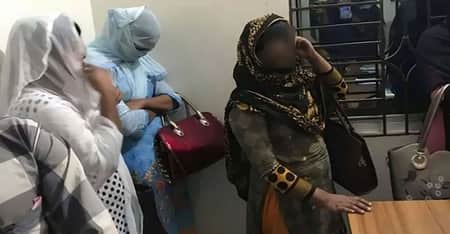 আবাসিক হোটেলে