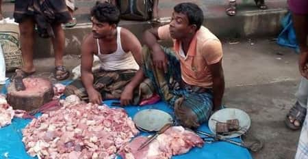বাস-ট্রেন নয় বিমানে ঢাকায় ছুটছেন কসাইরা কসাই