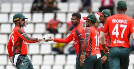 জিম্বাবুয়েতে যেতে চান না সাকিব, পাঠানো হবে যে দল ম্যাচ হারলেও সাকিব গড়লেন বিশ্বরেকর্ড
